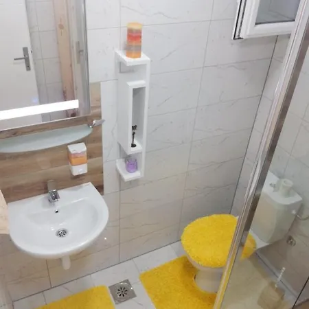 Apartment Tajna