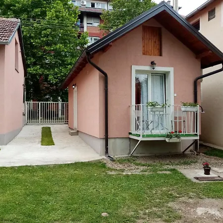 Apartment Tajna